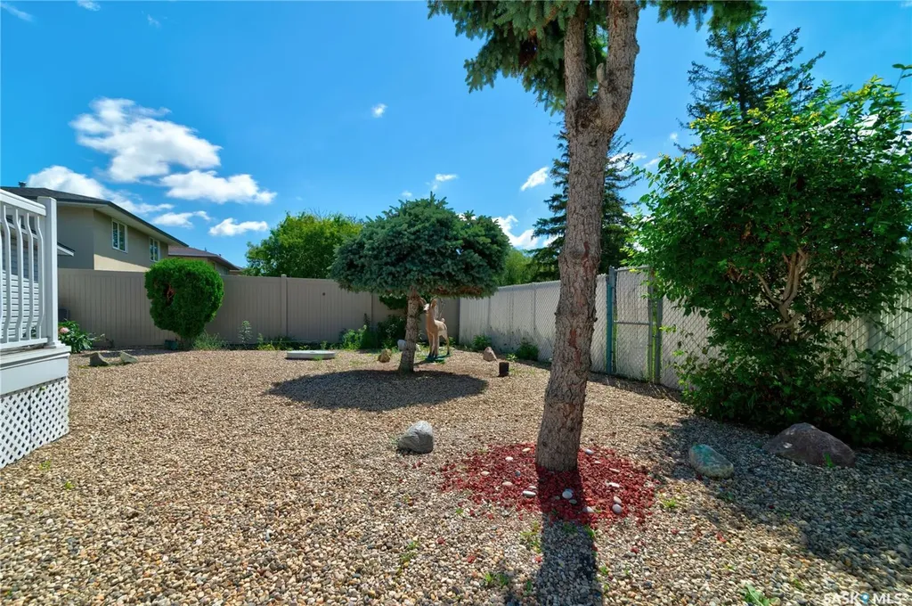 119 Bothwell Crescent Regina SK S4R 5Y7