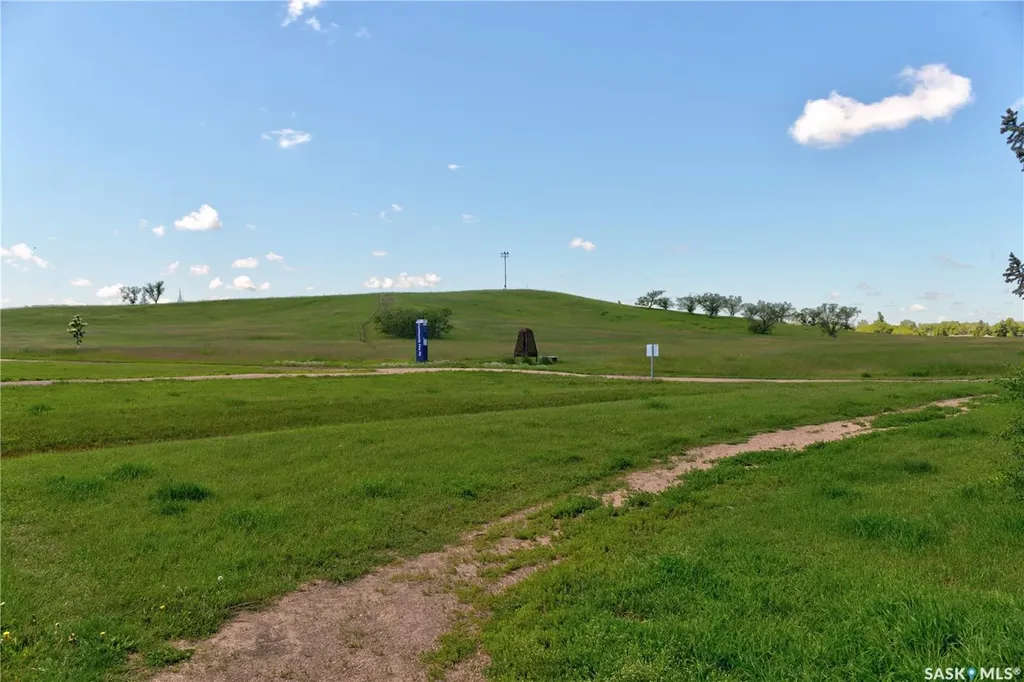 119 Bothwell Crescent Regina SK S4R 5Y7