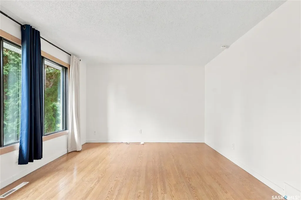 3120 Caen Street Saskatoon SK S7M 3N5