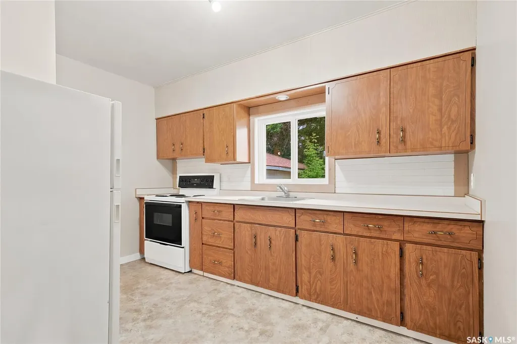 3120 Caen Street Saskatoon SK S7M 3N5