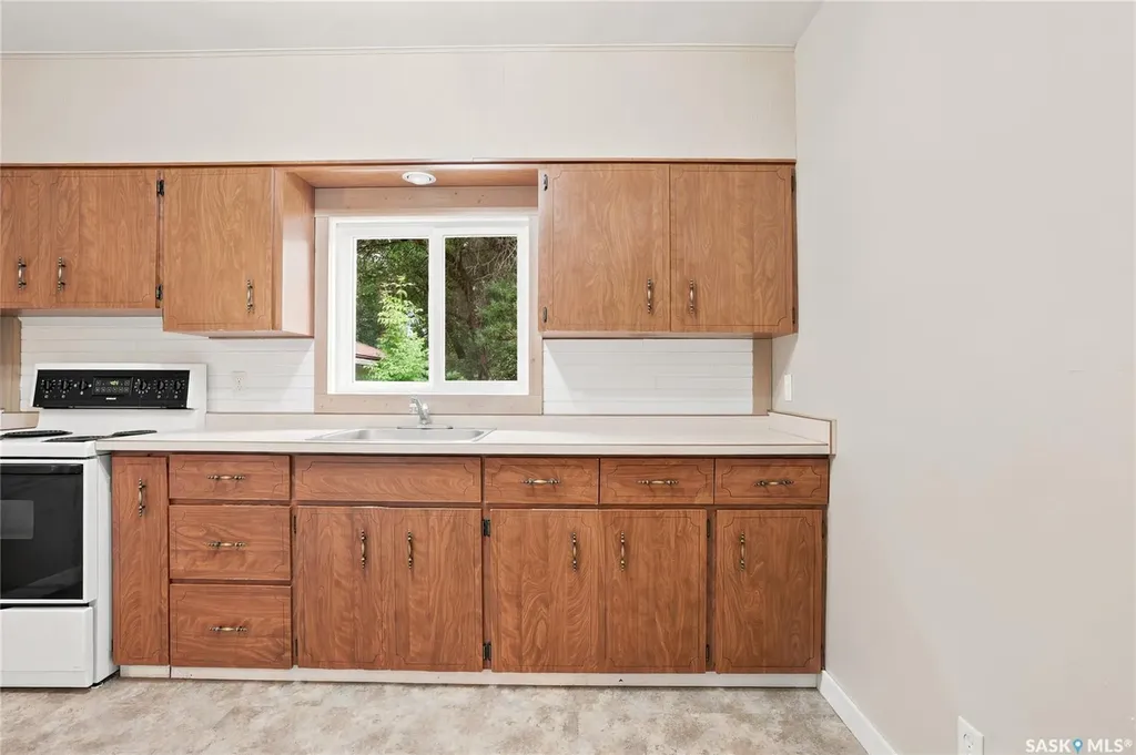 3120 Caen Street Saskatoon SK S7M 3N5
