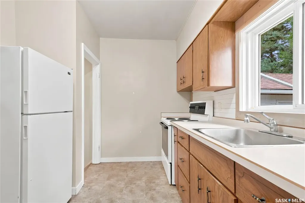 3120 Caen Street Saskatoon SK S7M 3N5
