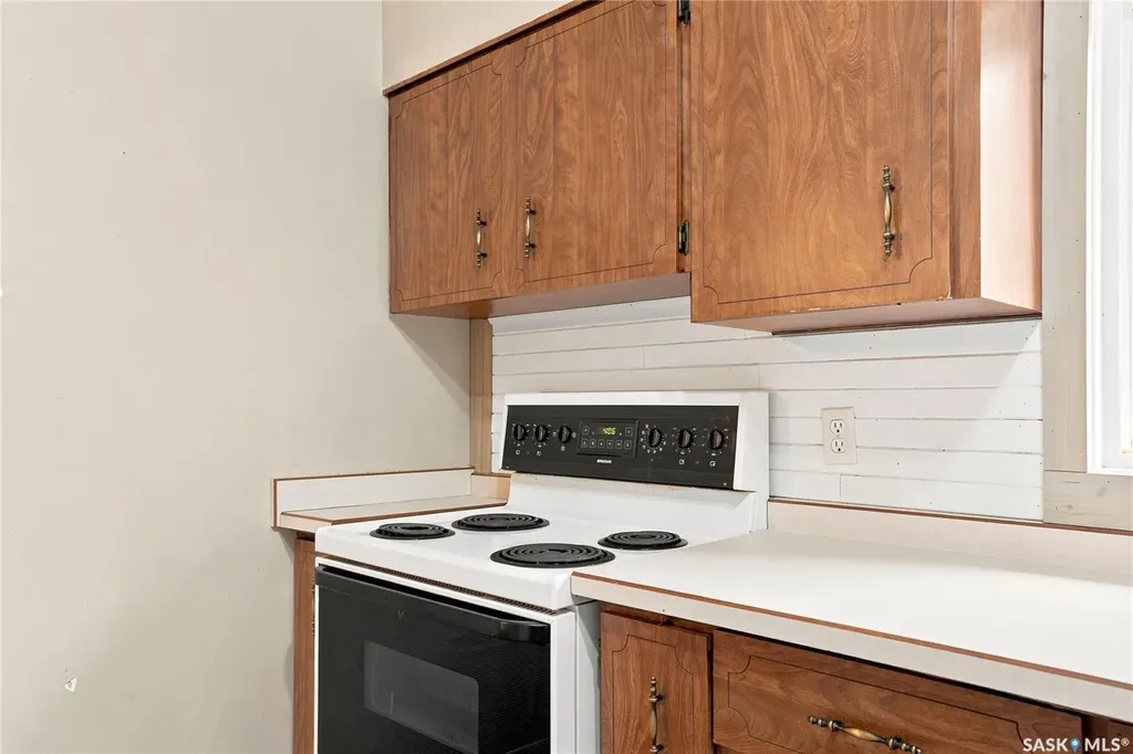 3120 Caen Street Saskatoon SK S7M 3N5