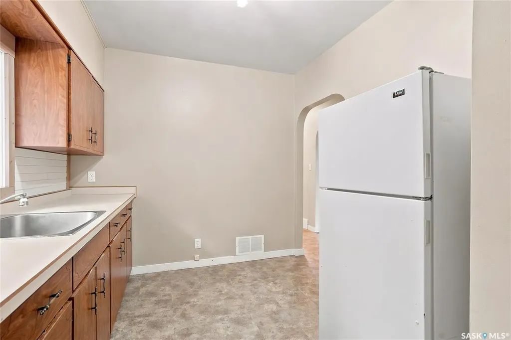 3120 Caen Street Saskatoon SK S7M 3N5