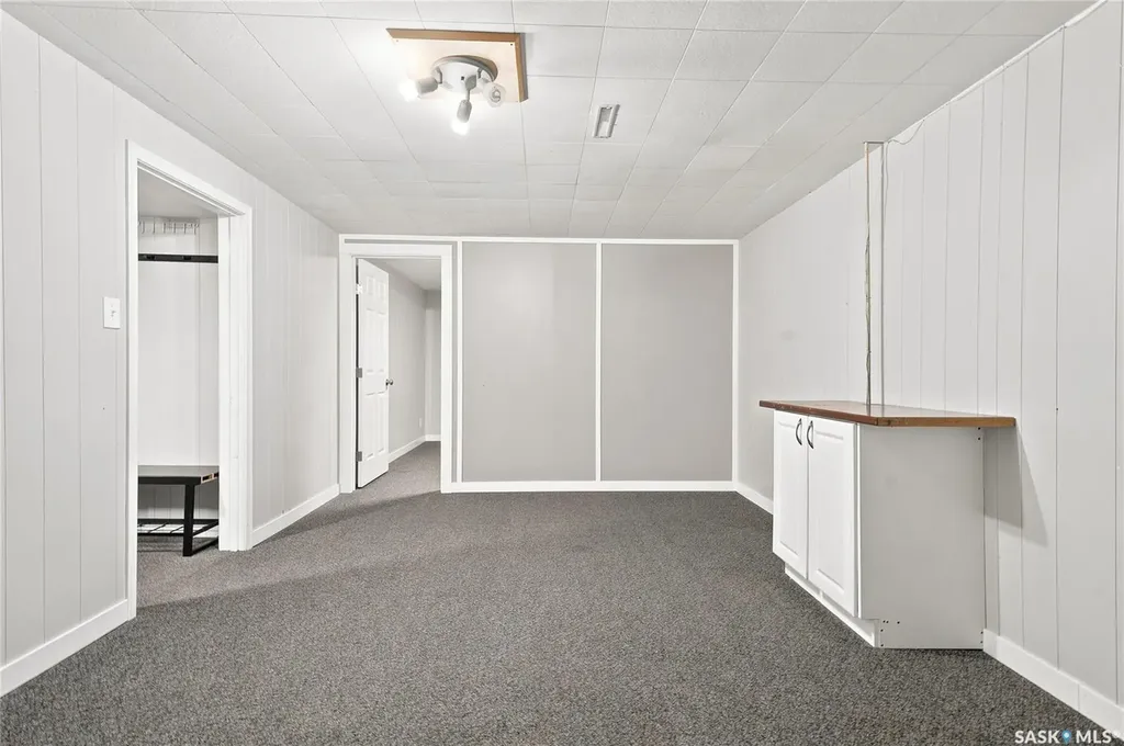 3120 Caen Street Saskatoon SK S7M 3N5