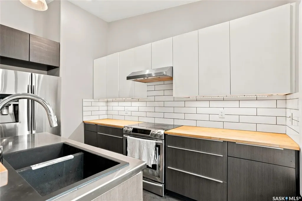 3120 Caen Street Saskatoon SK S7M 3N5