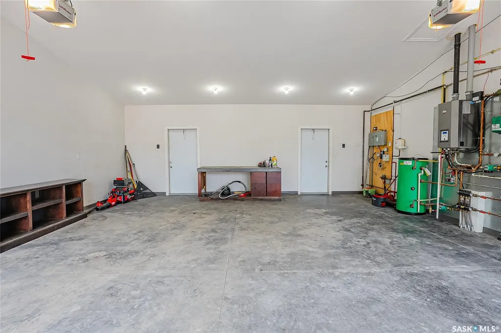3120 Caen Street Saskatoon SK S7M 3N5