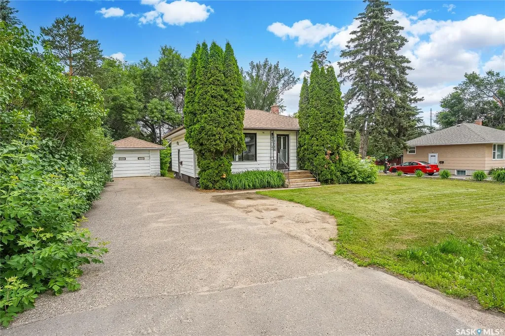 3120 Caen Street Saskatoon SK S7M 3N5