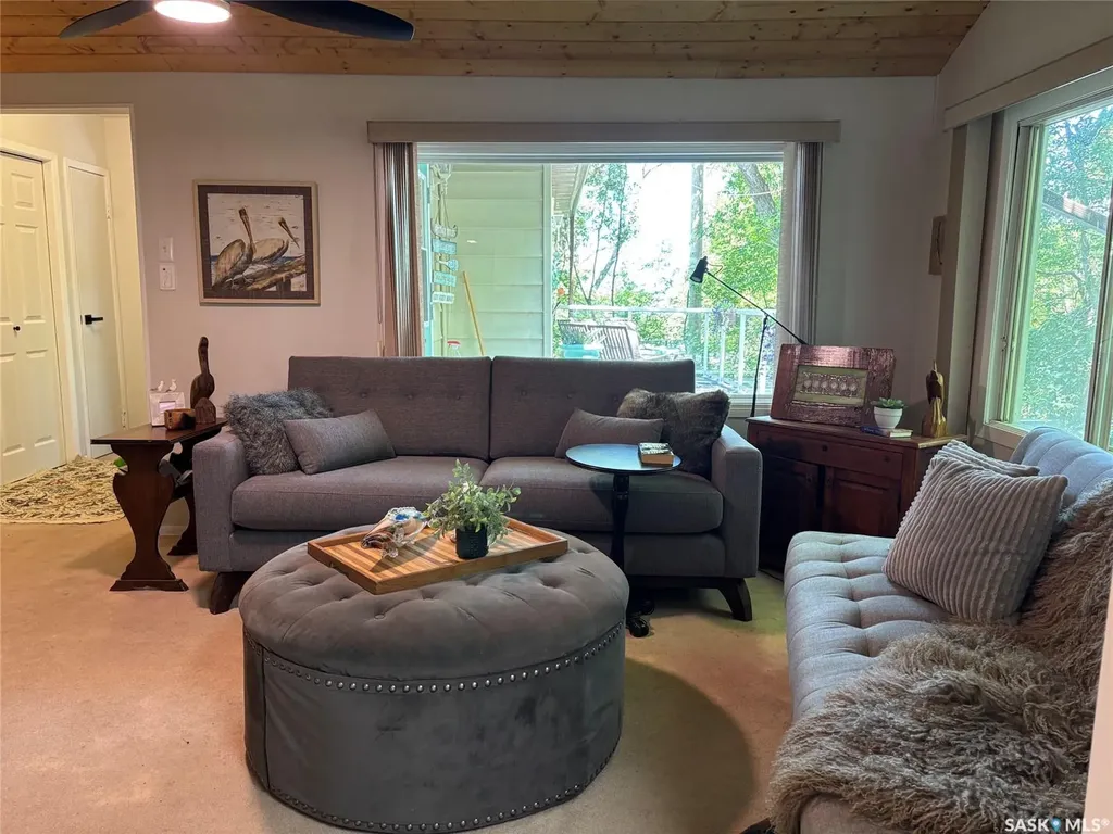 232 Green Avenue Regina Beach SK S0G 4C0