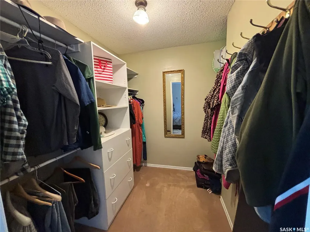 232 Green Avenue Regina Beach SK S0G 4C0