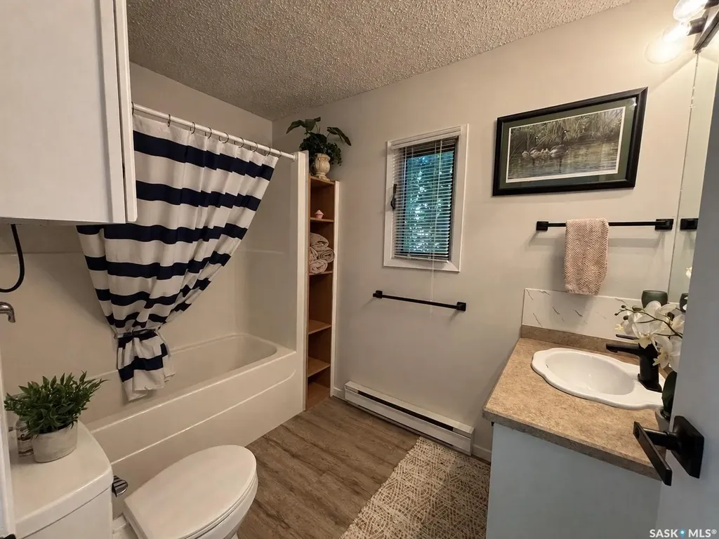 232 Green Avenue Regina Beach SK S0G 4C0