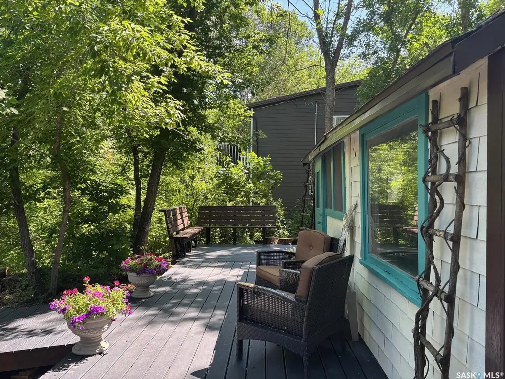 232 Green Avenue Regina Beach SK S0G 4C0
