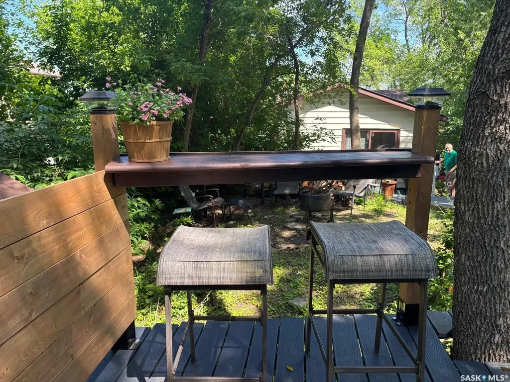 232 Green Avenue Regina Beach SK S0G 4C0