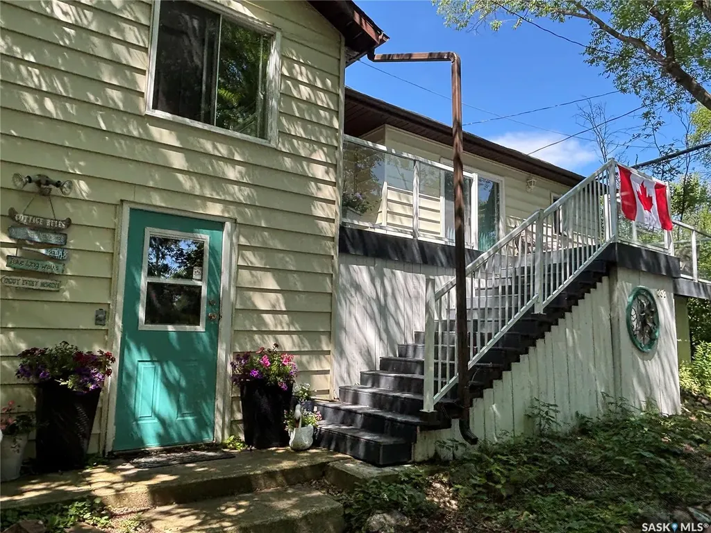 232 Green Avenue Regina Beach SK S0G 4C0