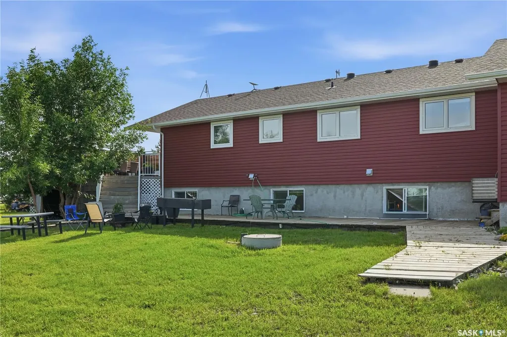 11 Ridge Crescent Dundurn Rm No. 314 SK S7K 3J8
