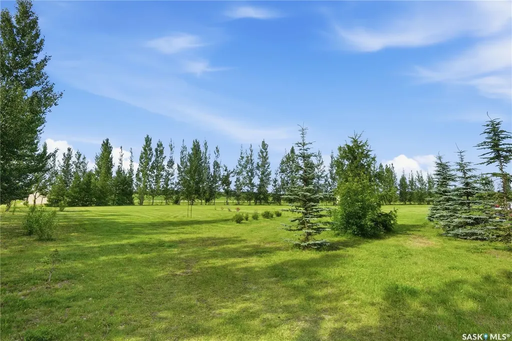 11 Ridge Crescent Dundurn Rm No. 314 SK S7K 3J8