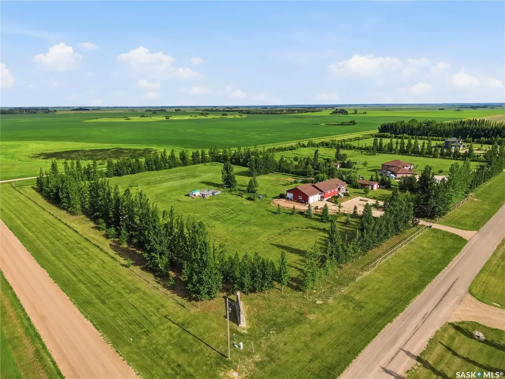 11 Ridge Crescent Dundurn Rm No. 314 SK S7K 3J8