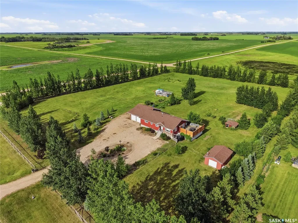11 Ridge Crescent Dundurn Rm No. 314 SK S7K 3J8