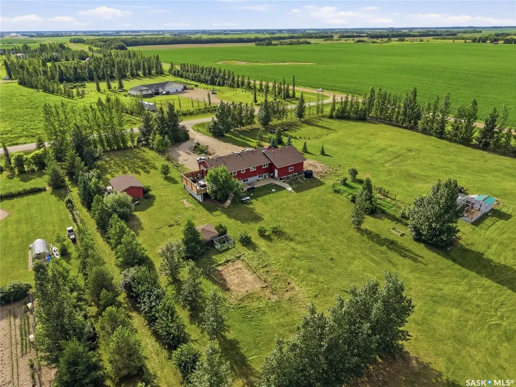 11 Ridge Crescent Dundurn Rm No. 314 SK S7K 3J8