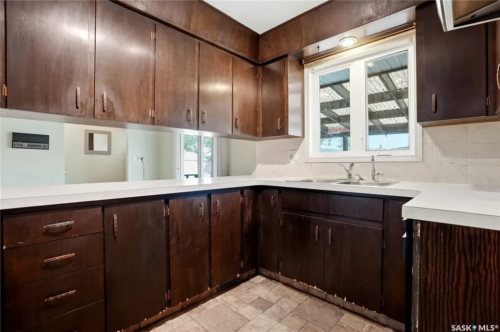 83 Fuhrmann Crescent Regina SK S4R 5A4