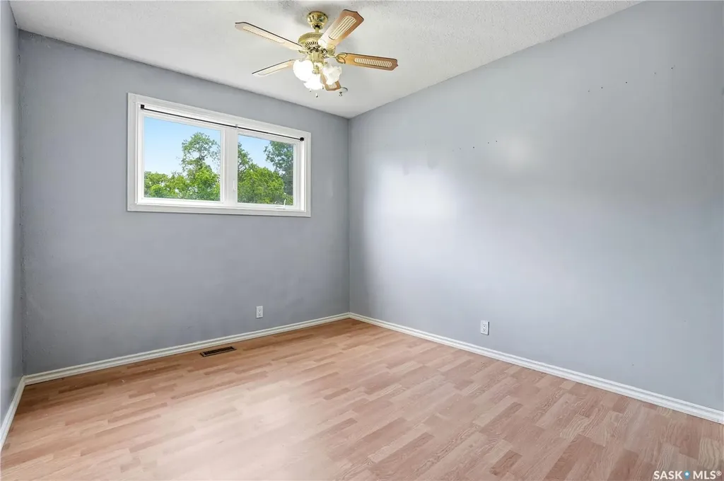 83 Fuhrmann Crescent Regina SK S4R 5A4