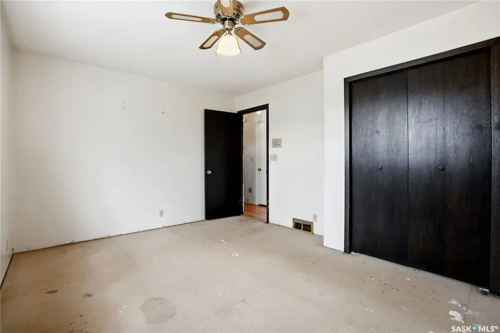 83 Fuhrmann Crescent Regina SK S4R 5A4