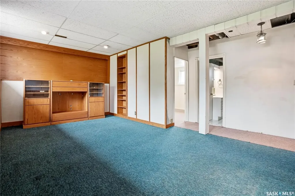 83 Fuhrmann Crescent Regina SK S4R 5A4