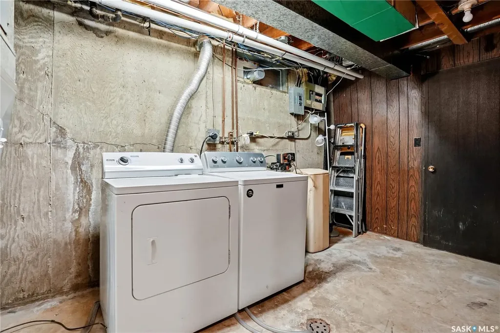 83 Fuhrmann Crescent Regina SK S4R 5A4