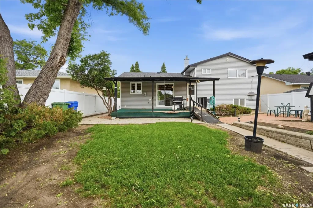 83 Fuhrmann Crescent Regina SK S4R 5A4