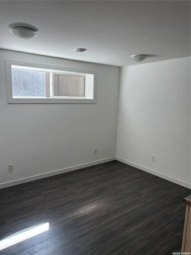 7941 Flax Avenue Regina SK S4Y 0E6