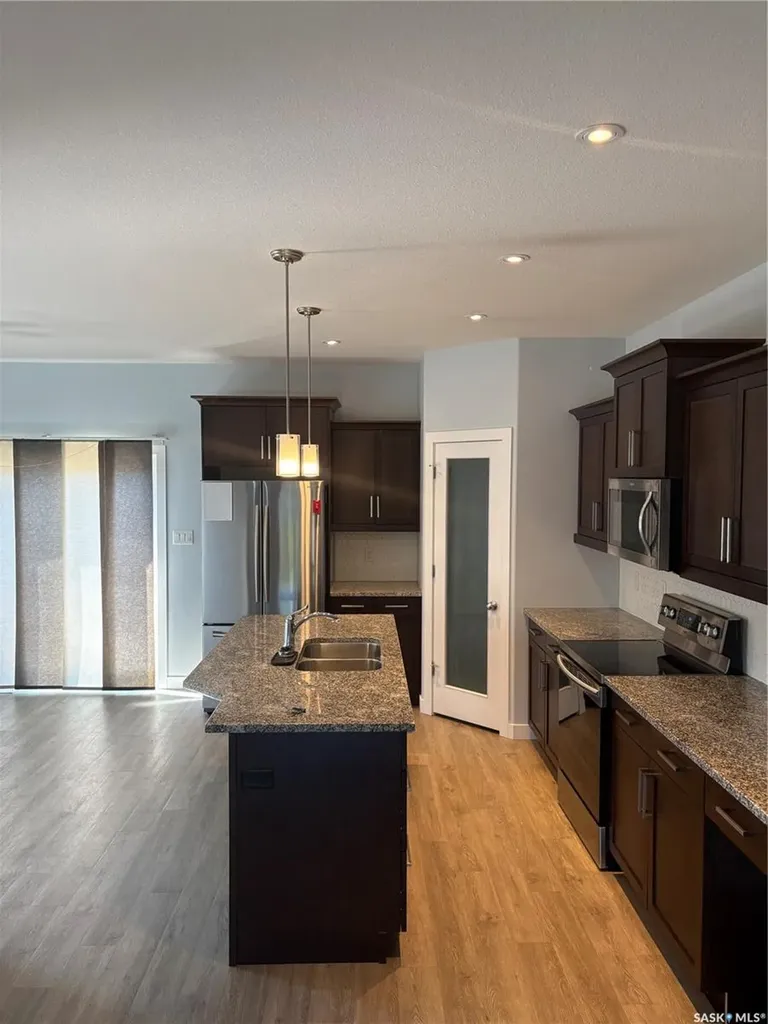 7941 Flax Avenue Regina SK S4Y 0E6