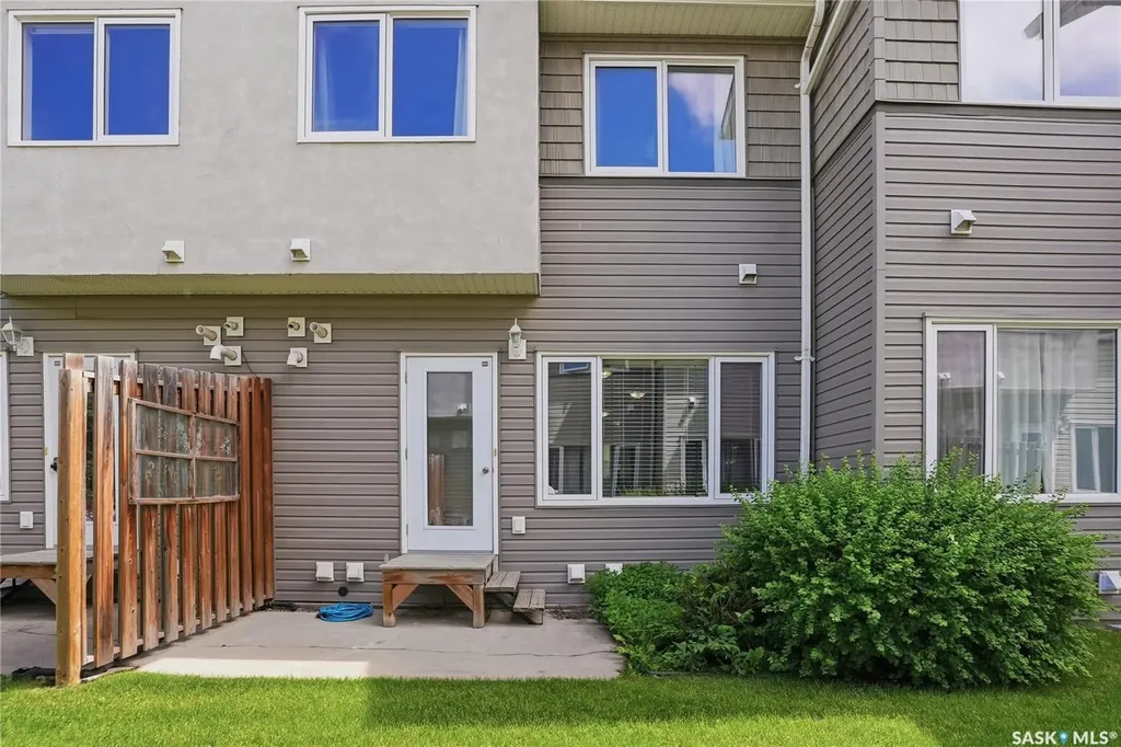 715 Hart Road Saskatoon SK S7M 3Y7