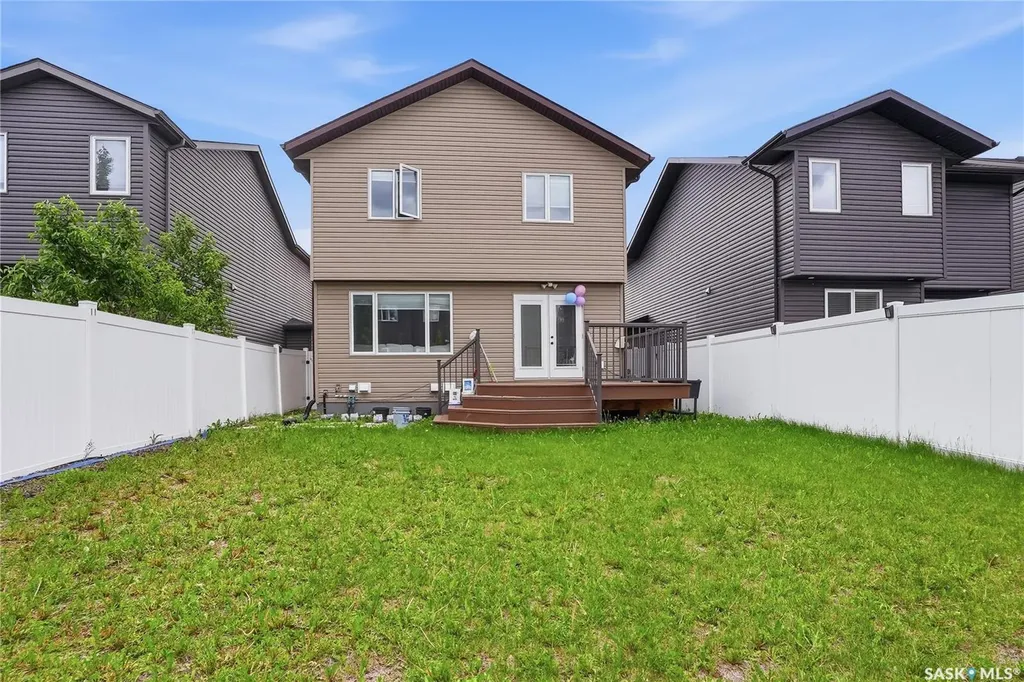 155 Dagnone Lane Saskatoon SK S7V 0R1