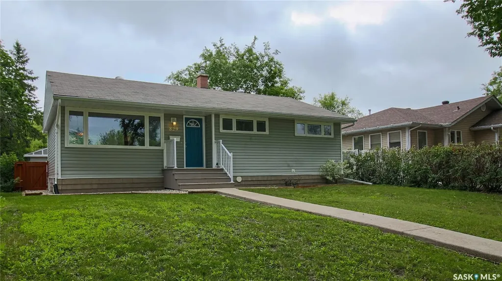 829 Walker Street Regina SK S4T 5N3