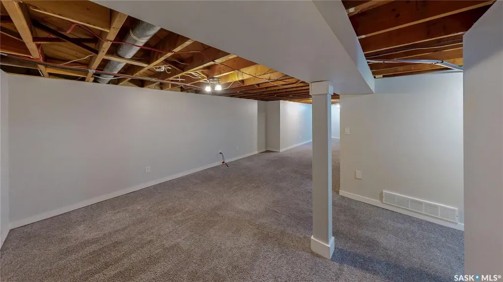829 Walker Street Regina SK S4T 5N3