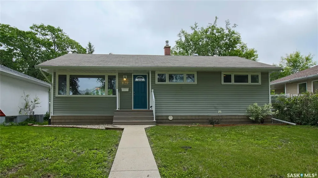 829 Walker Street Regina SK S4T 5N3
