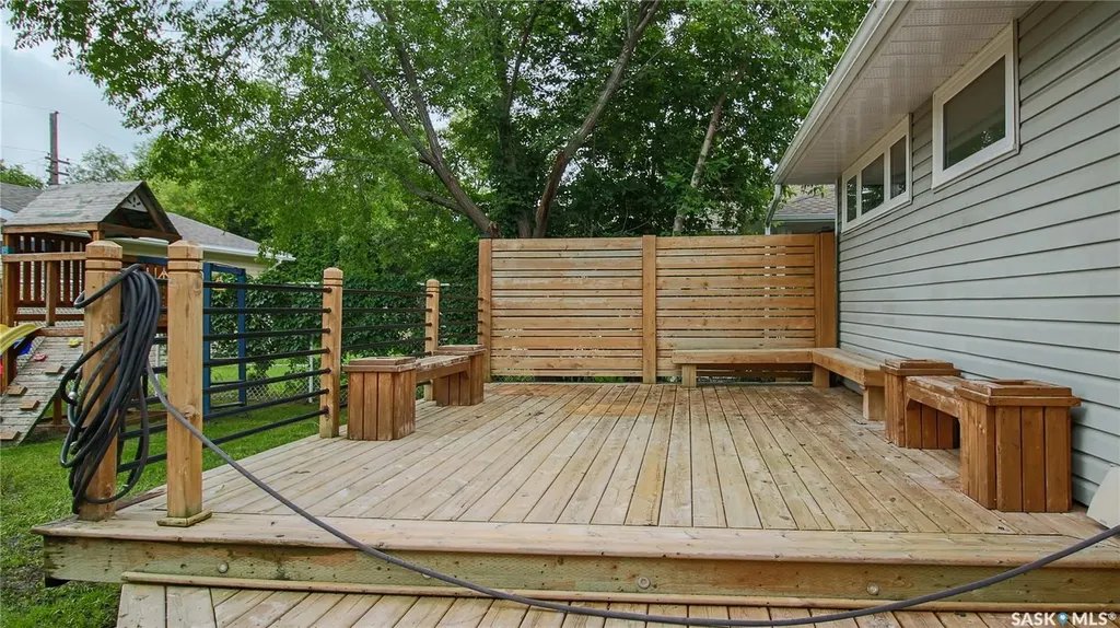 829 Walker Street Regina SK S4T 5N3