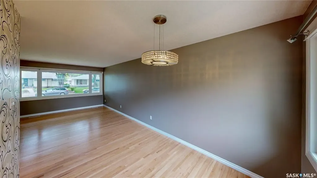 829 Walker Street Regina SK S4T 5N3