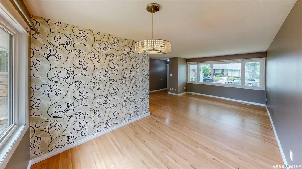 829 Walker Street Regina SK S4T 5N3