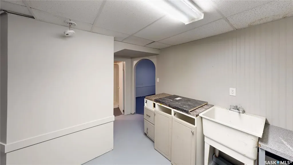 1634 Rae Street Regina SK S4T 2E1