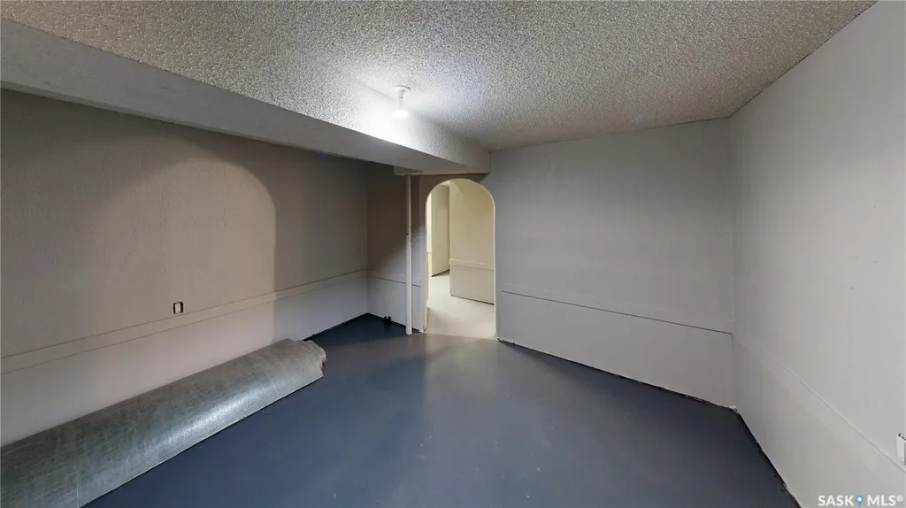 1634 Rae Street Regina SK S4T 2E1