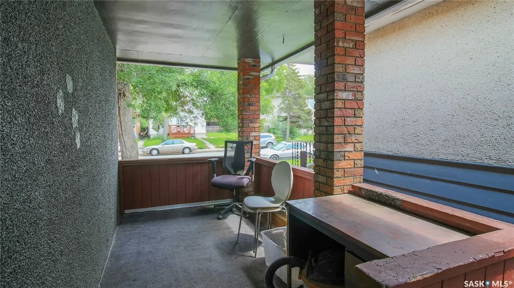 1634 Rae Street Regina SK S4T 2E1