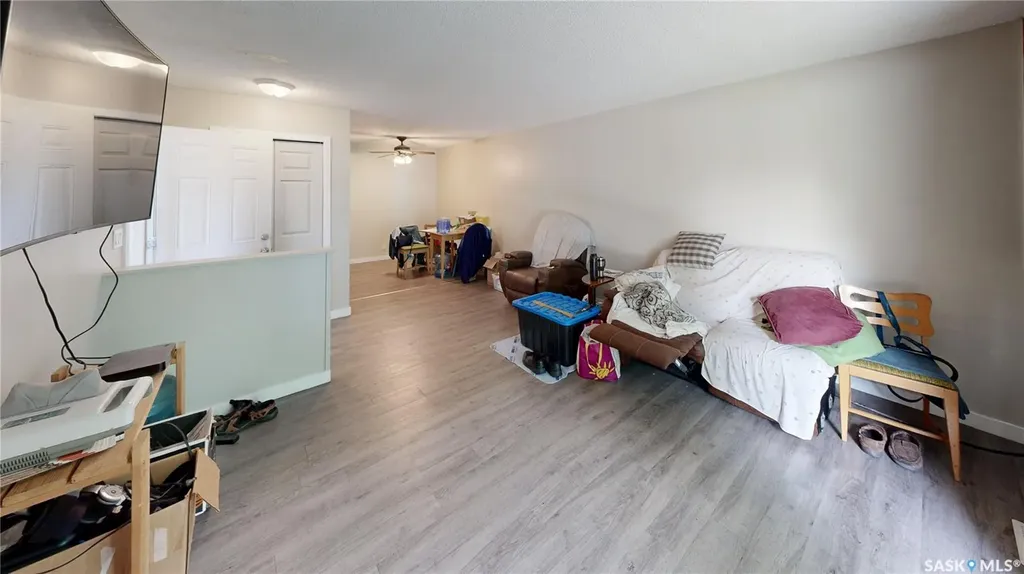 1634 Rae Street Regina SK S4T 2E1