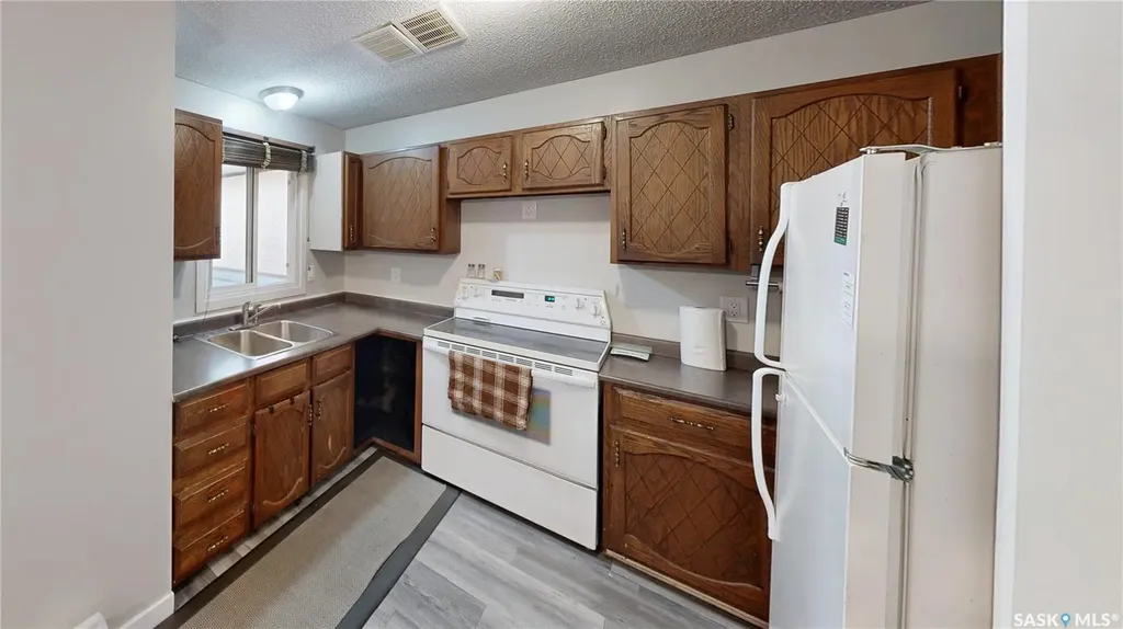 1634 Rae Street Regina SK S4T 2E1