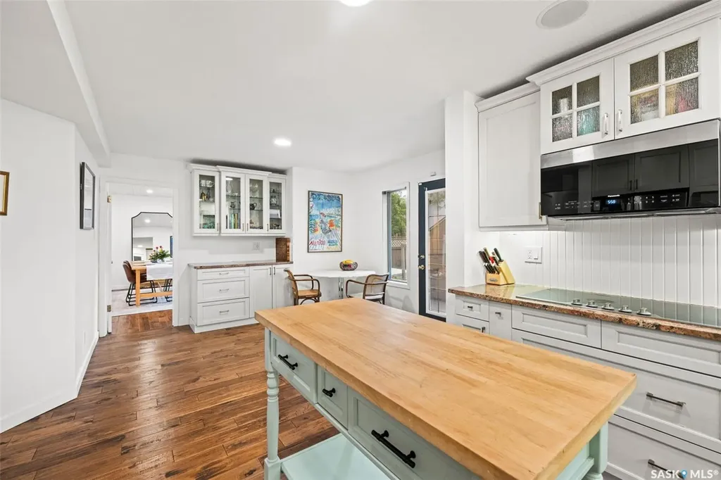 3375 Edinburgh Drive Regina SK S4V 2H8