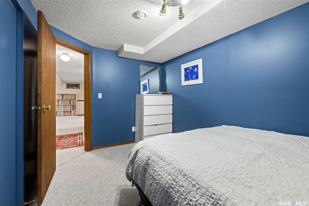 3375 Edinburgh Drive Regina SK S4V 2H8