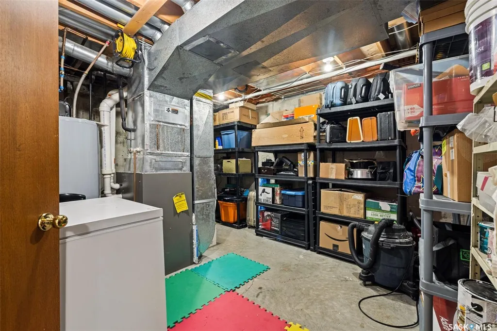 3375 Edinburgh Drive Regina SK S4V 2H8