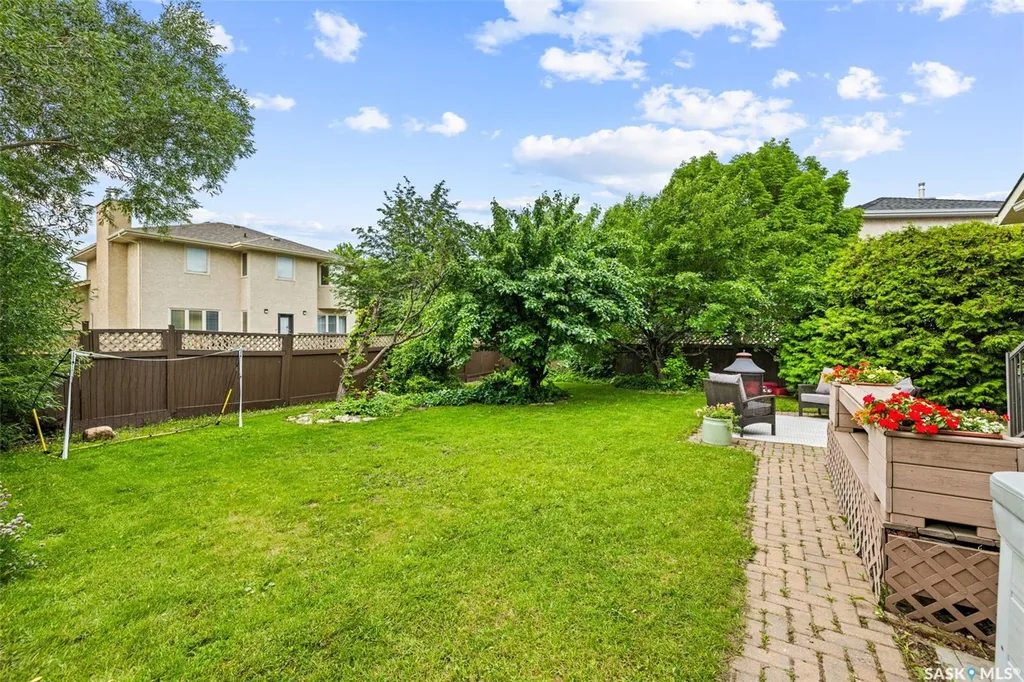 3375 Edinburgh Drive Regina SK S4V 2H8
