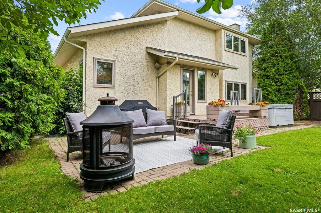 3375 Edinburgh Drive Regina SK S4V 2H8