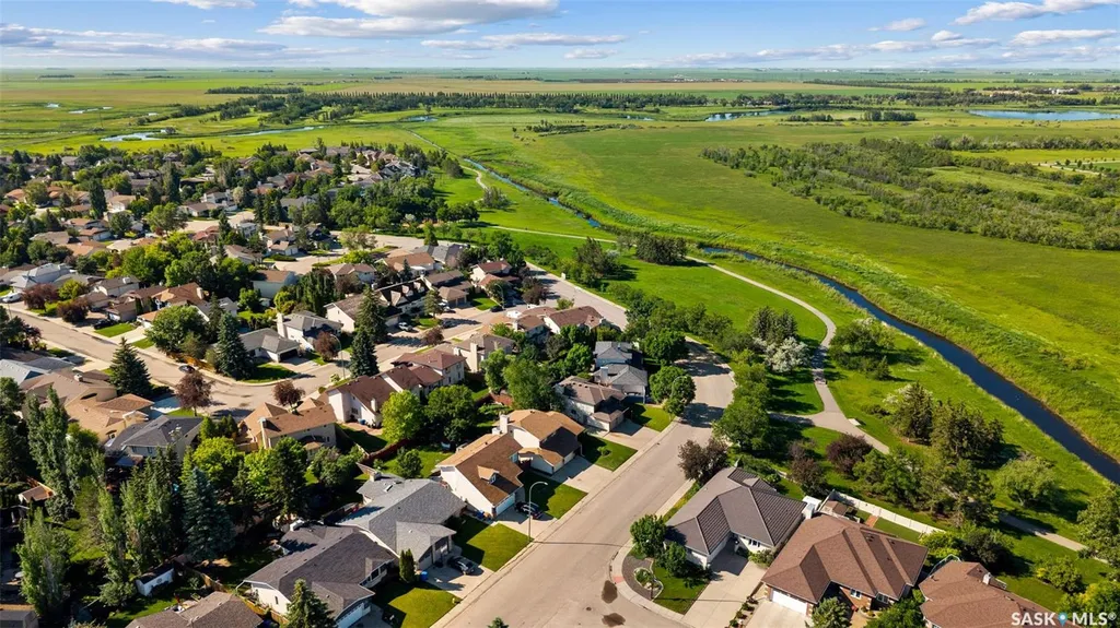 3375 Edinburgh Drive Regina SK S4V 2H8